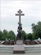 Statue_of_pice_in_Novocherkassk2